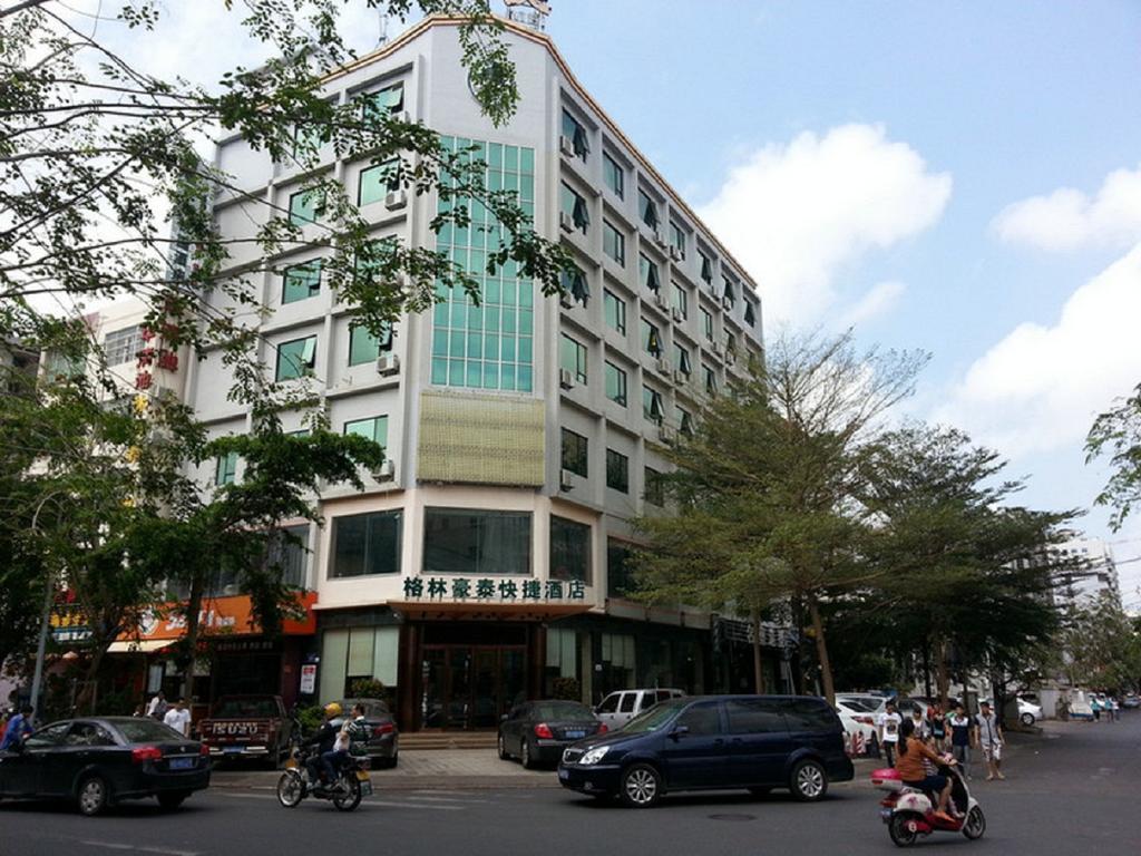 Greentree Inn Sanya He Ping Street Hotel Екстер'єр фото